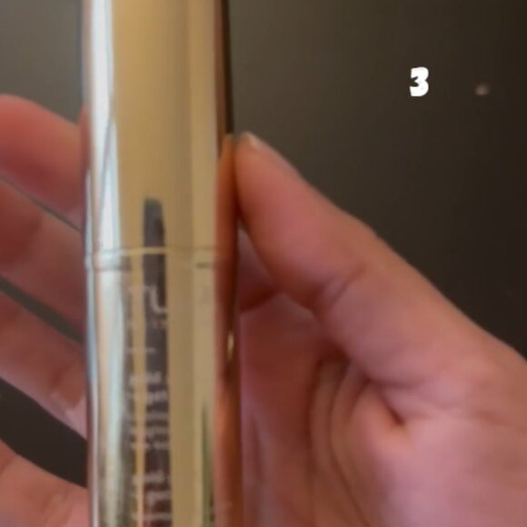 Meet your Posher, Andrea - Picture 5 of 6